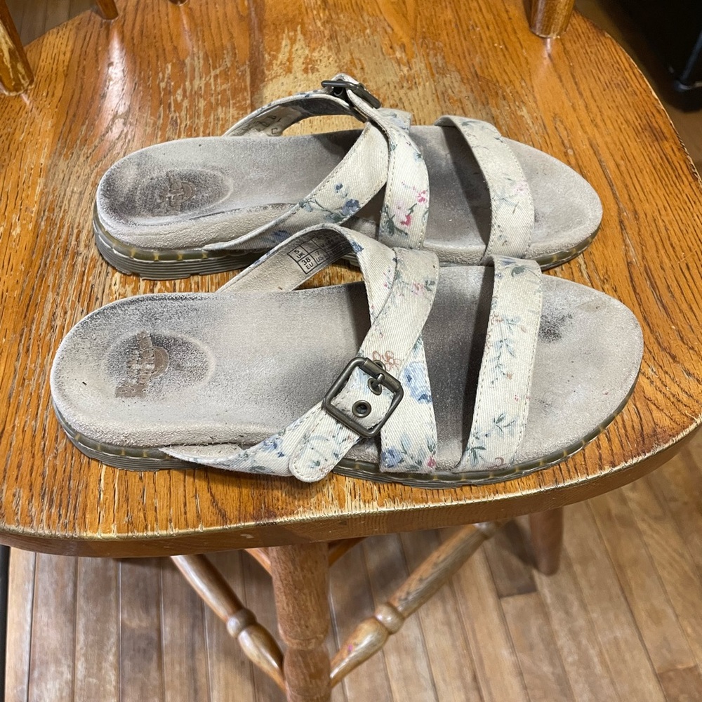Rare Dr. Martens Wild Flower Strap Sandals